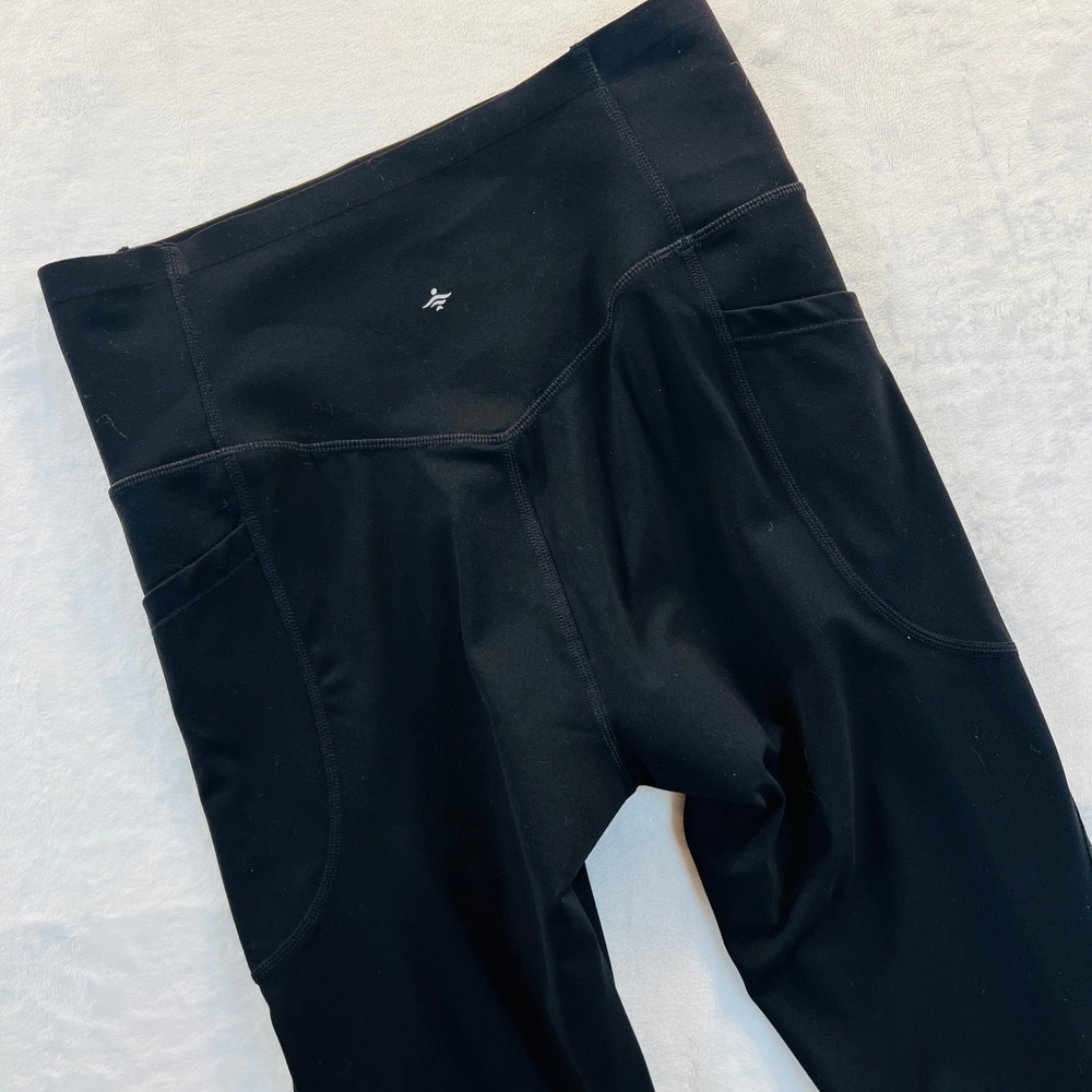 Halara Black High Waisted Active Leggings with Pockets Size Medium 7/8 Length